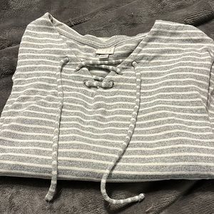 Gray & White Striped Long Sleeve Shirt
